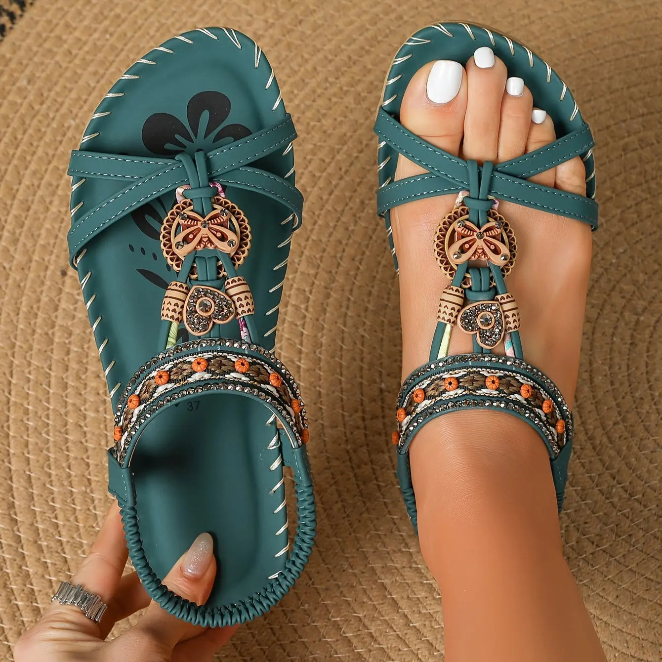 Élise™ | Flache Boho-Sandalen mit Schmetterlingsdesign