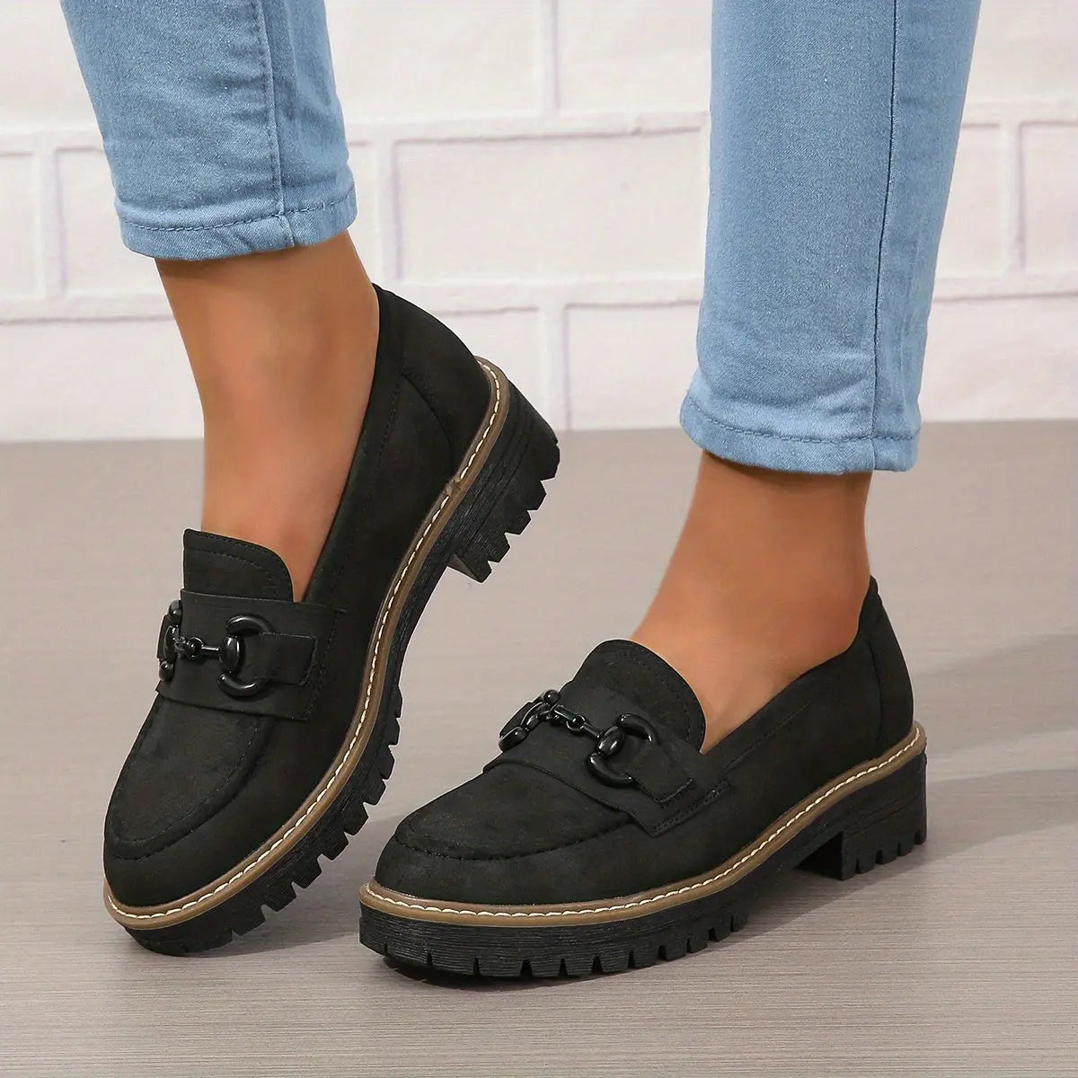 Yara™ | Mocassins Intemporels en Daim - Montela