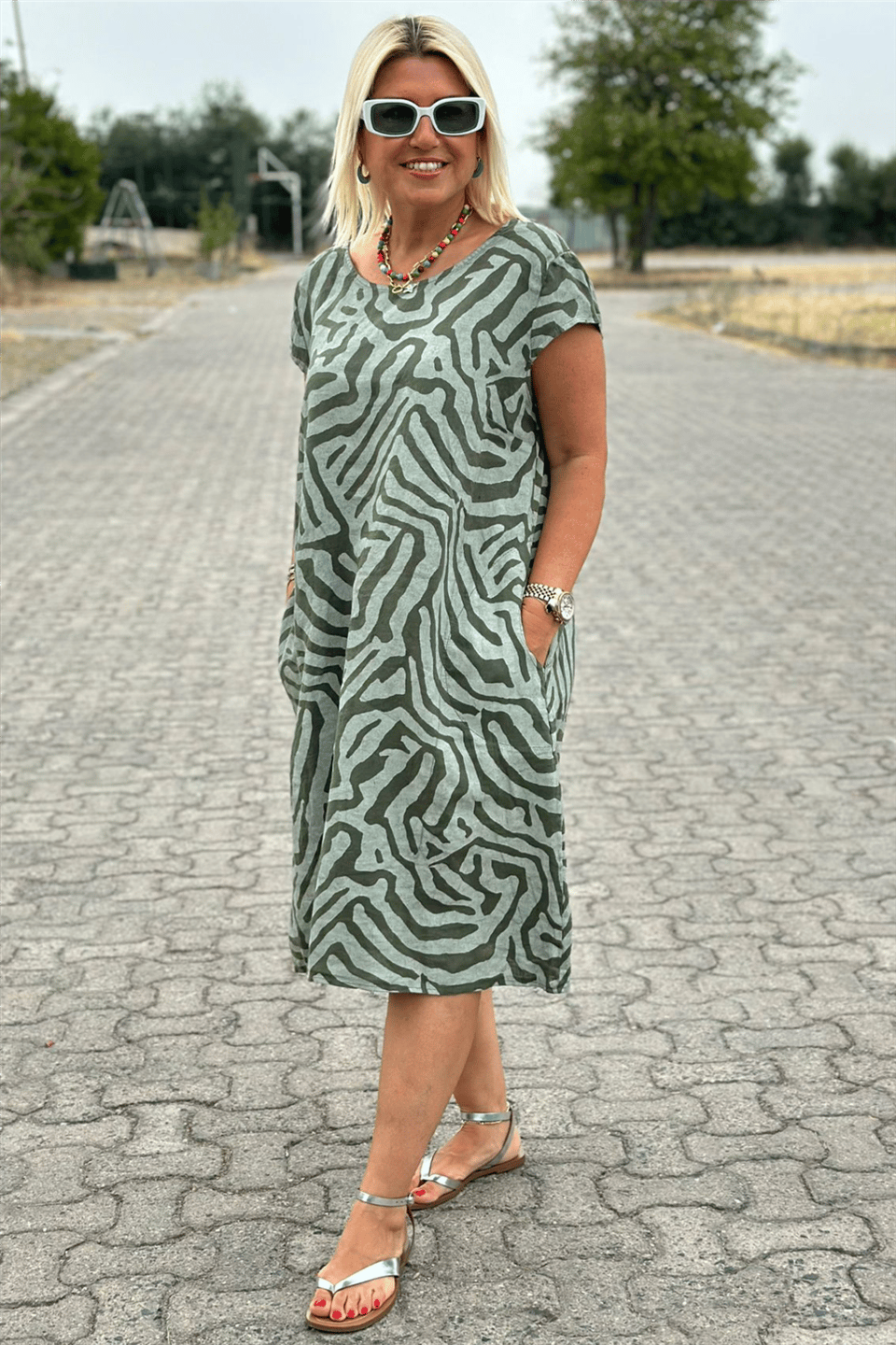 Élodie™ | Elegantes Midikleid mit Zebramuster