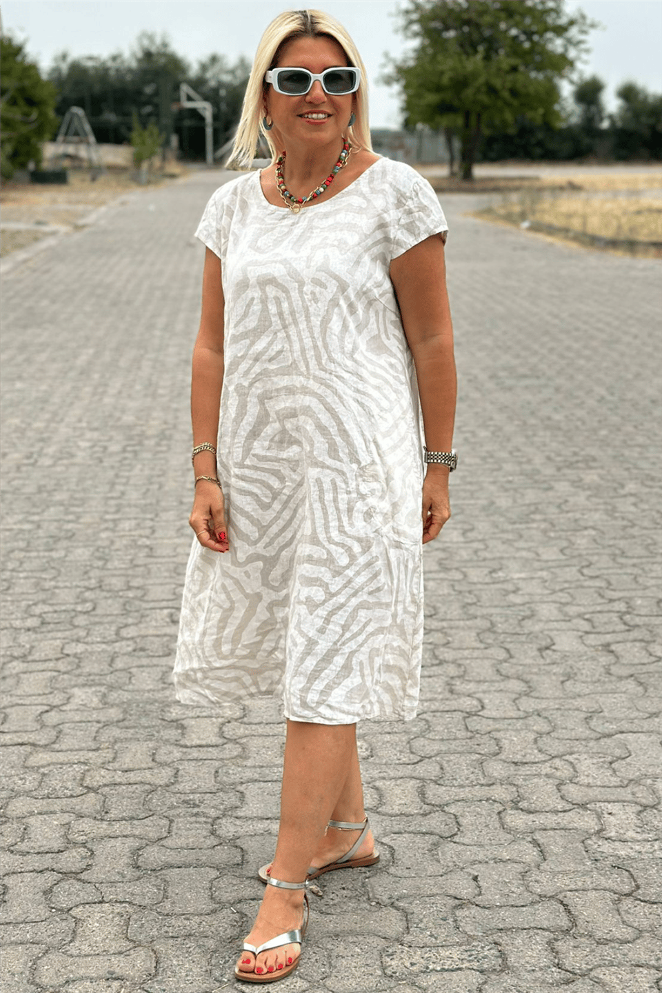 Élodie™ | Elegantes Midikleid mit Zebramuster