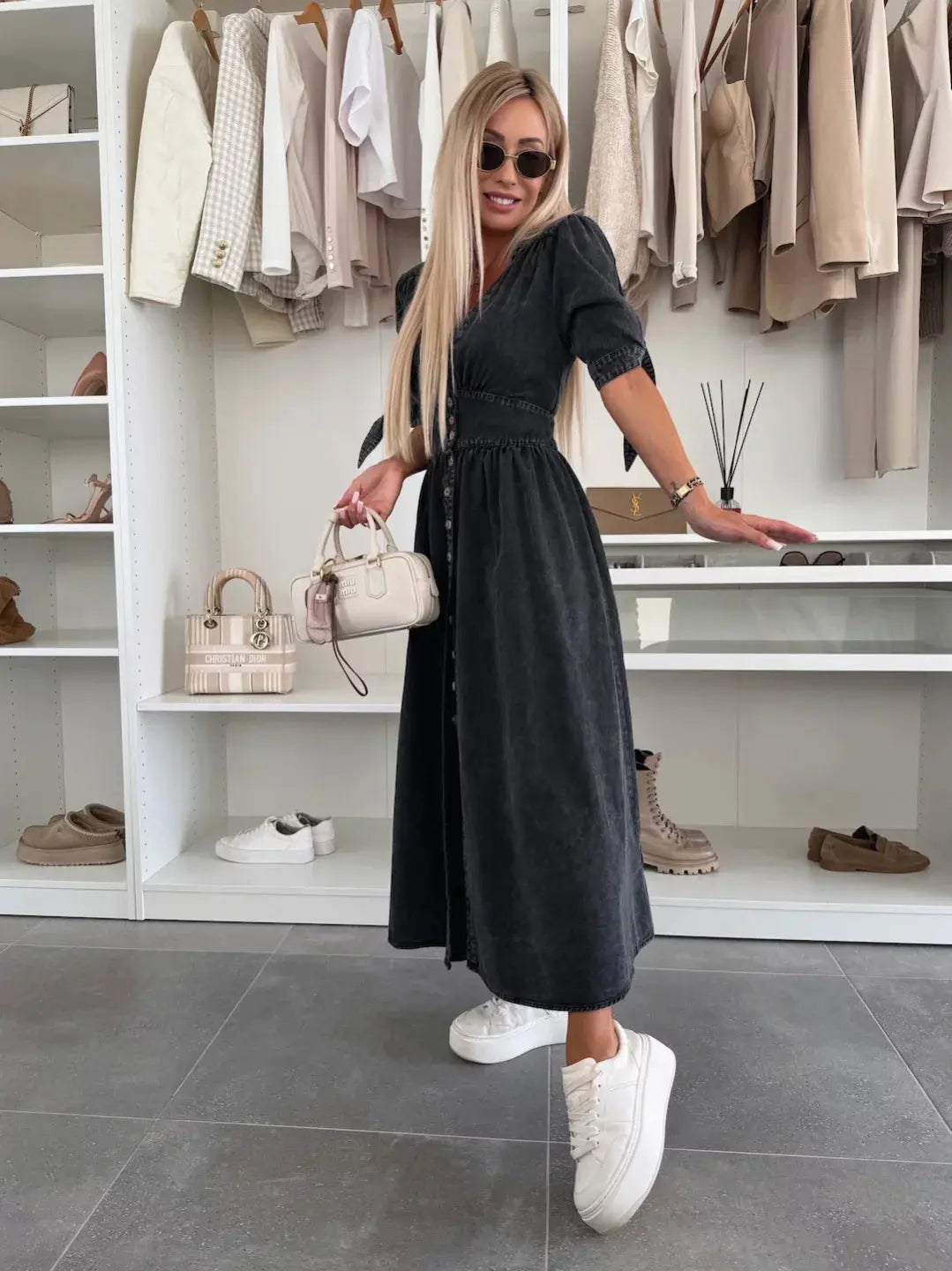 Ivana™ – Das Jeanskleid, das deine Schönheit zum Vorschein bringt