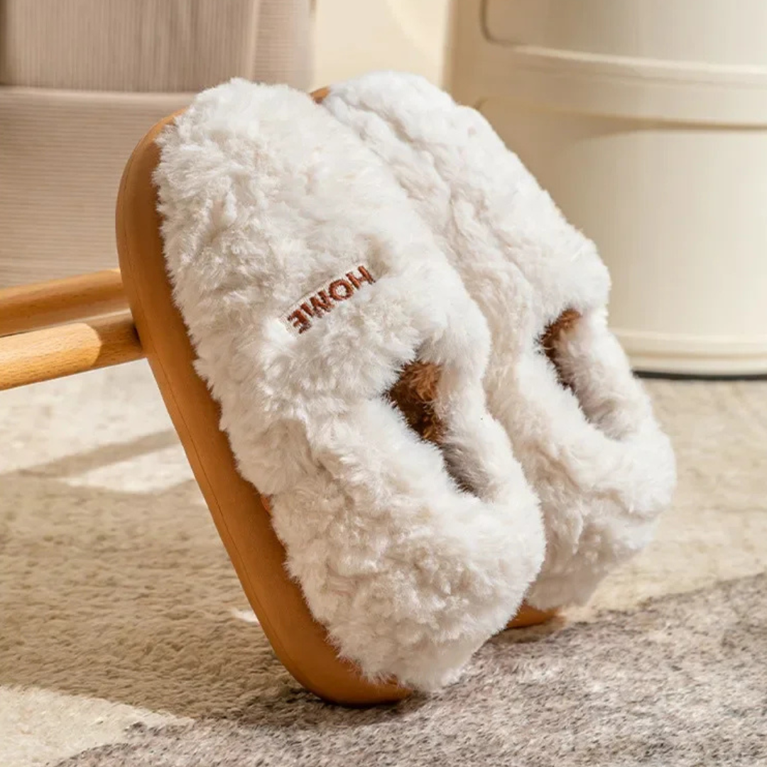 HOME™ | Gefütterter Plüsch-Hausschuh