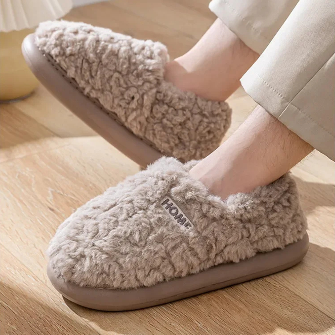 HOME™ | Gefütterter Plüsch-Hausschuh