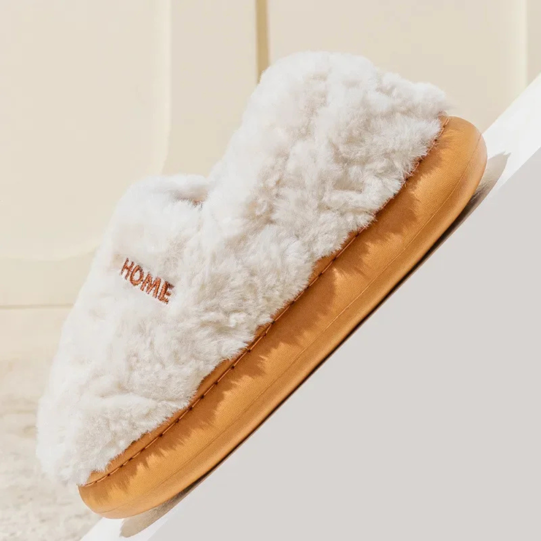 HOME™ | Gefütterter Plüsch-Hausschuh